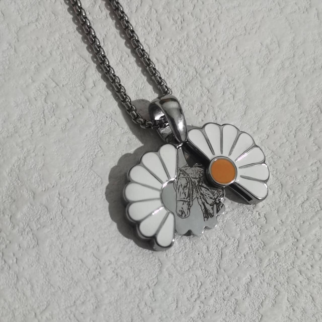 Custom Pet Face Small Daisy Necklace™