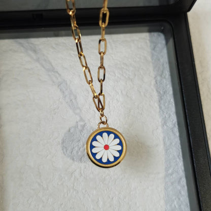 Custom Pet Face Daisy Necklace™