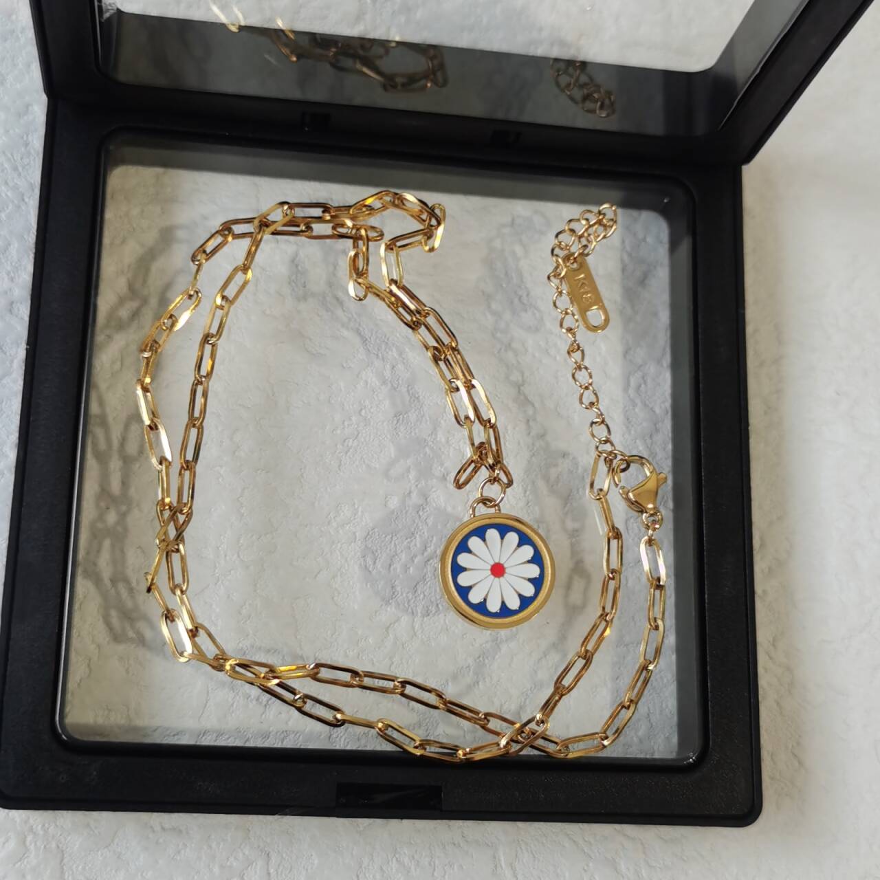 Custom Pet Face Daisy Necklace™